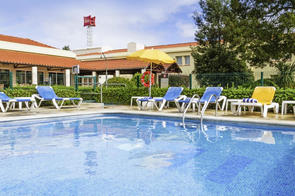 Hotel Ibis Setúbal Esterno foto