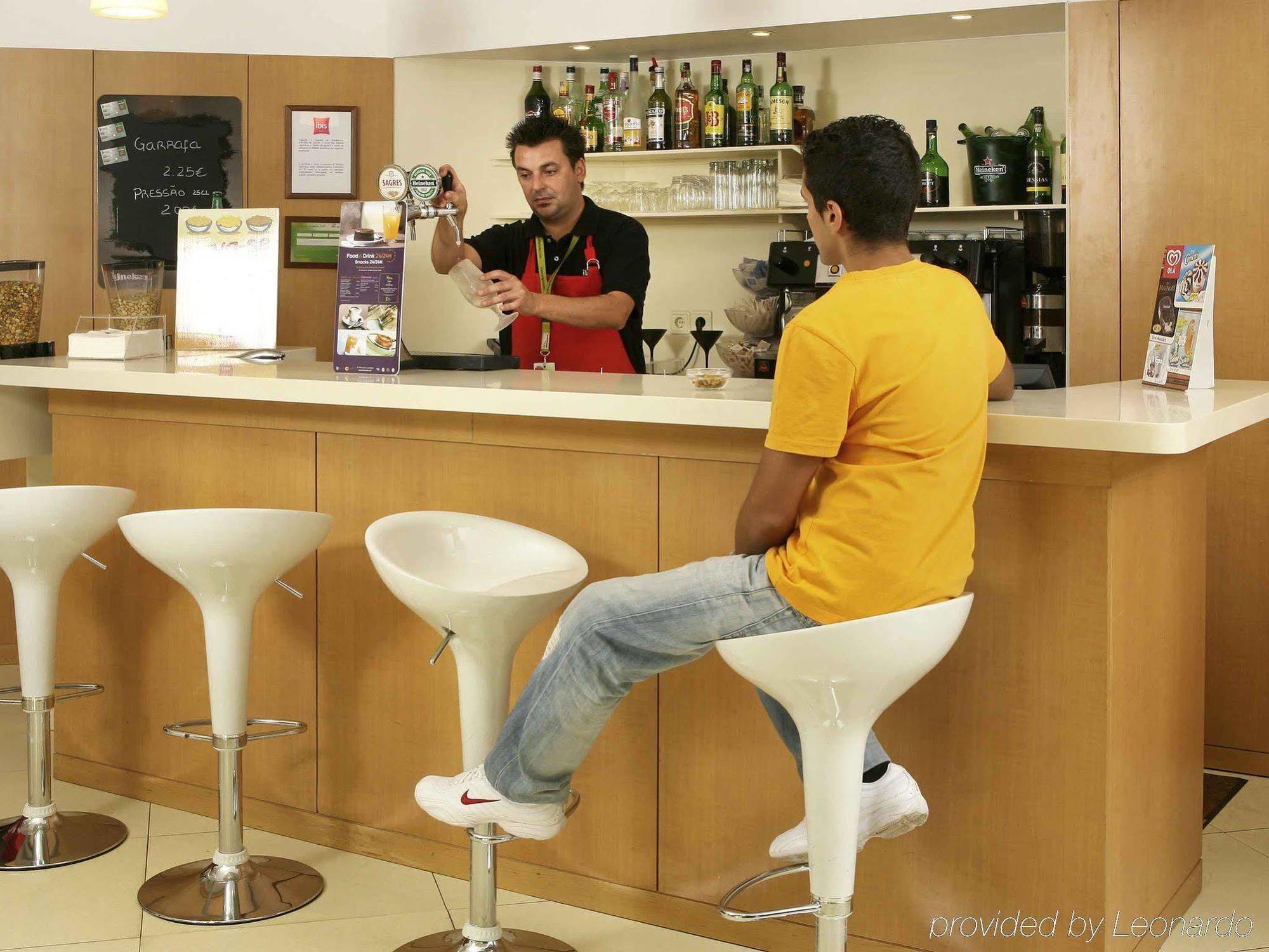 Hotel Ibis Setúbal Esterno foto